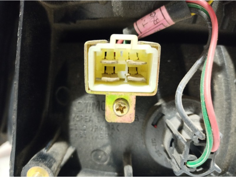 Recambio de piloto trasero izquierdo para daewoo lanos referencia OEM IAM SEDAN  