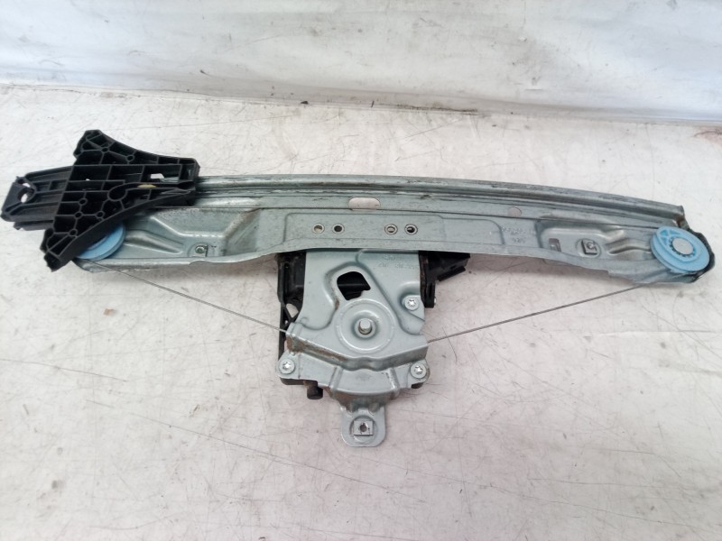 Recambio de elevalunas trasero izquierdo para opel insignia sports tourer cosmo referencia OEM IAM 966308102 966308102 966308102