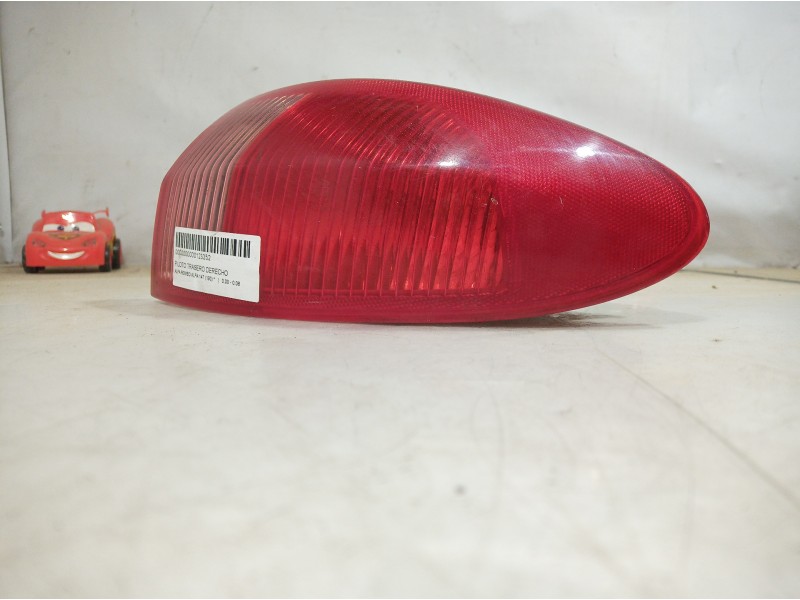 Recambio de piloto trasero derecho para alfa romeo 147 (190) referencia OEM IAM 46556347 46556347 46556347