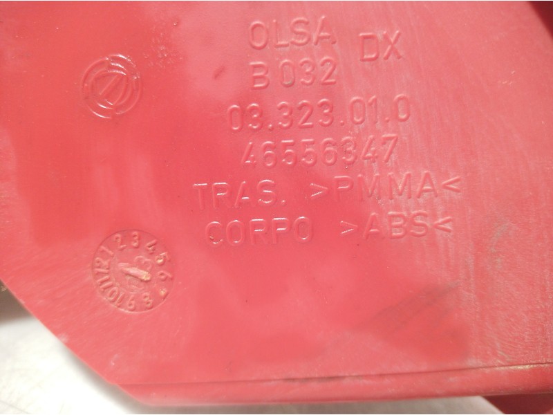 Recambio de piloto trasero derecho para alfa romeo 147 (190) referencia OEM IAM 46556347 46556347 46556347