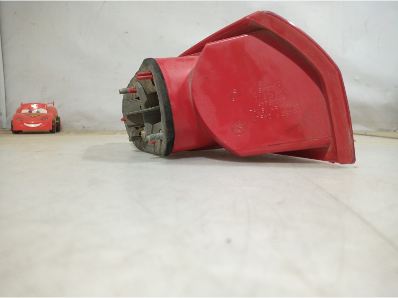 Recambio de piloto trasero derecho para alfa romeo 147 (190) referencia OEM IAM 46556347 46556347 46556347