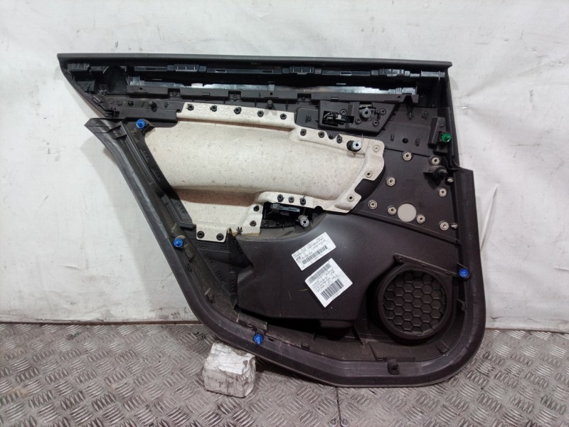 Recambio de guarnecido puerta trasera derecha para opel insignia sports tourer cosmo referencia OEM IAM   