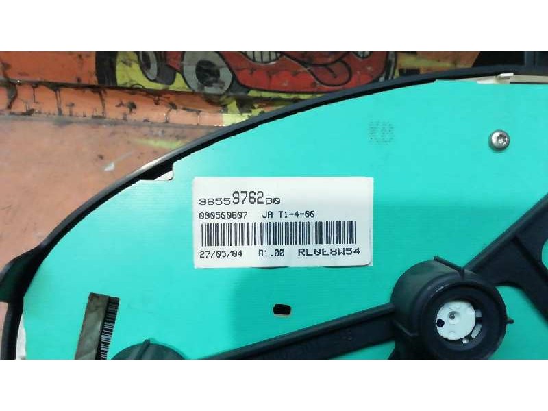 Recambio de cuadro instrumentos para peugeot 206 berlina xs referencia OEM IAM 9655976280  
