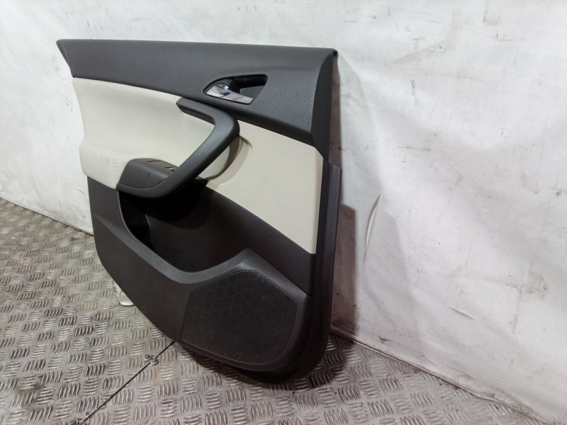 Recambio de guarnecido puerta trasera izquierda para opel insignia sports tourer cosmo referencia OEM IAM   