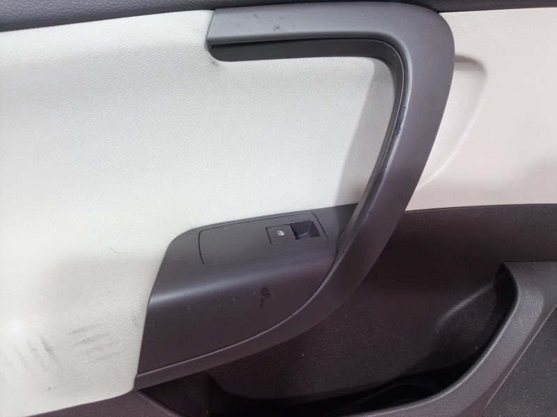 Recambio de guarnecido puerta trasera izquierda para opel insignia sports tourer cosmo referencia OEM IAM   