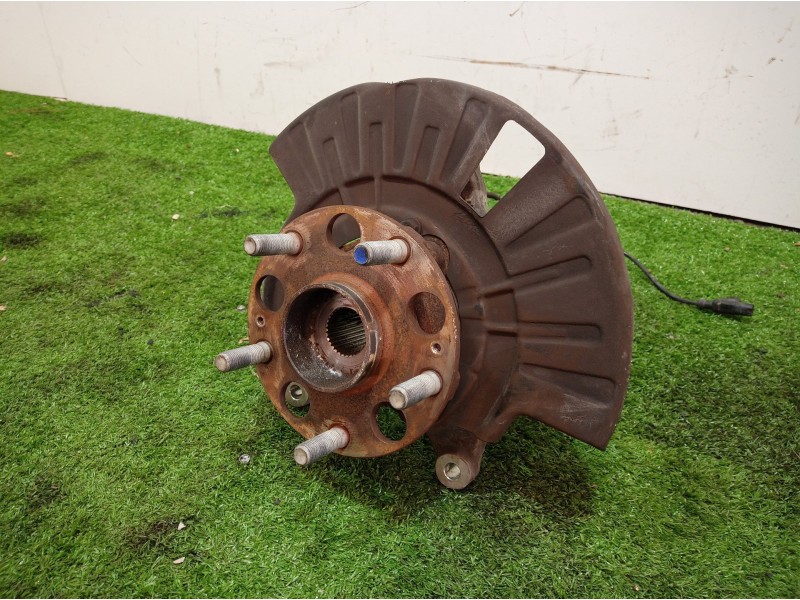 Recambio de mangueta delantera izquierda para mahindra xuv 500 xuv 500 fwd w6 referencia OEM IAM   