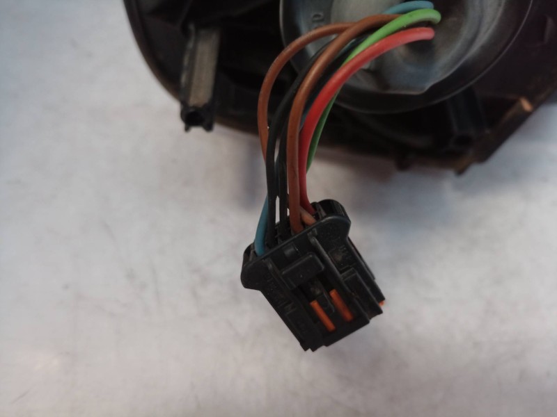 Recambio de retrovisor derecho para peugeot 206 berlina xs referencia OEM IAM   