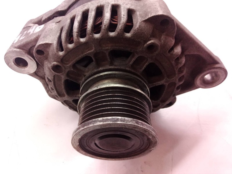 Recambio de alternador para opel insignia berlina cosmo referencia OEM IAM 13502583 13502583 13502583