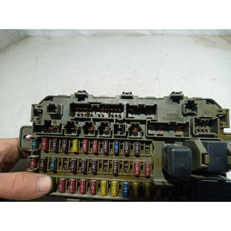 Recambio de caja reles / fusibles para honda cr-v (rd1/3) básico (rd1) referencia OEM IAM 38600S04 38600S04 38600S04