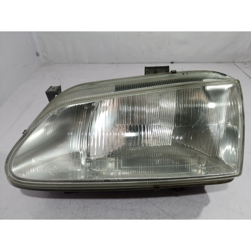 Recambio de faro izquierdo para renault megane i classic (la0) referencia OEM IAM 7700831462 7700831462M 7700831462M