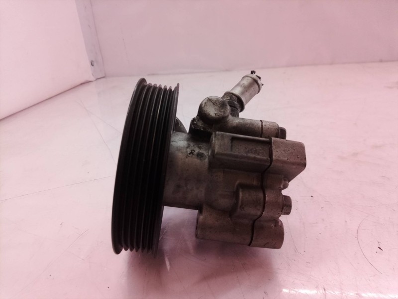 Recambio de bomba direccion para opel insignia berlina cosmo referencia OEM IAM 13309336 13309336 55563329