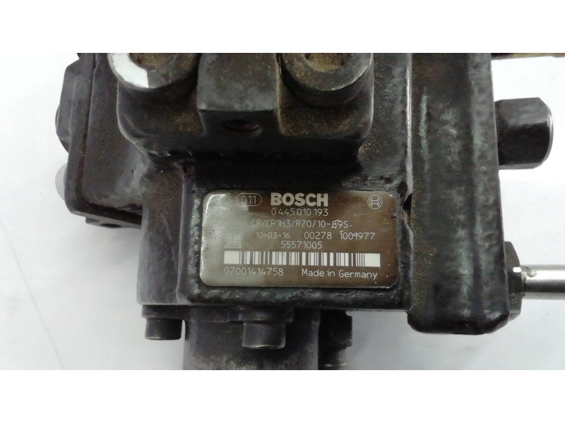 Recambio de bomba inyeccion para opel insignia berlina cosmo referencia OEM IAM 0445010193 0445010193 55571005