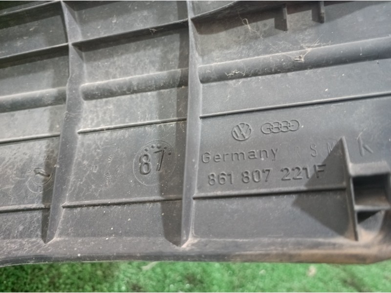 Recambio de paragolpes delantero para volkswagen polo (867/871/873) azur coupe referencia OEM IAM 861807221F 861807221F 86180722