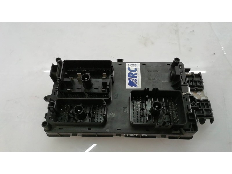 Recambio de caja reles / fusibles para opel insignia berlina cosmo referencia OEM IAM 544949969 544949969 13255300