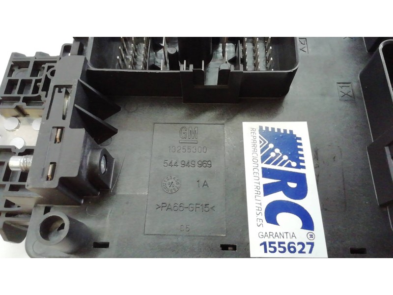 Recambio de caja reles / fusibles para opel insignia berlina cosmo referencia OEM IAM 544949969 544949969 13255300