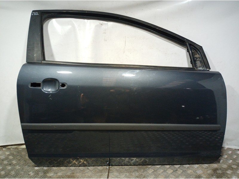 Recambio de puerta delantera derecha para ford focus berlina (cap) titanium referencia OEM IAM   