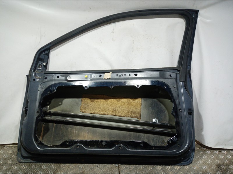 Recambio de puerta delantera derecha para ford focus berlina (cap) titanium referencia OEM IAM   