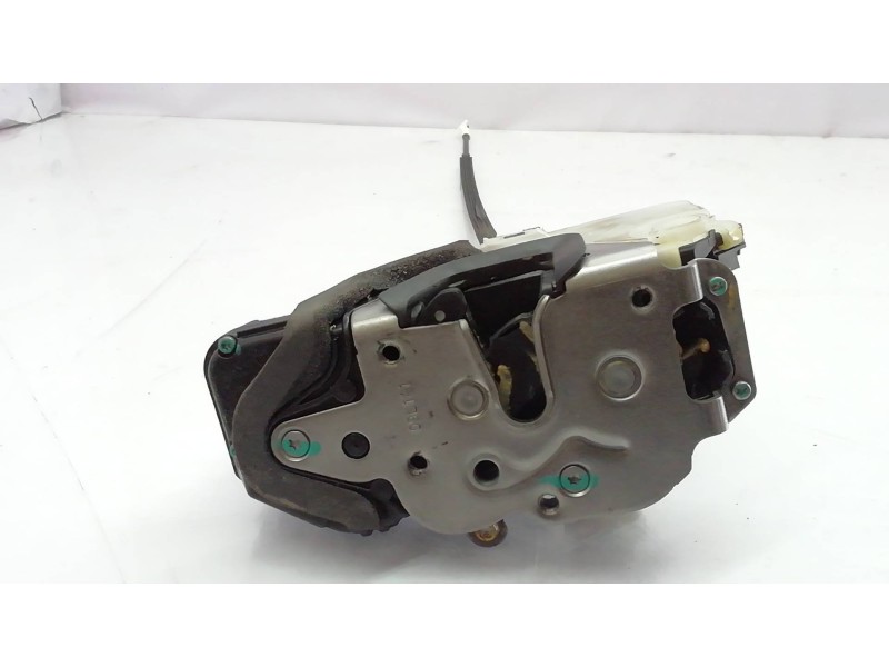 Recambio de cerradura puerta delantera izquierda para opel insignia berlina cosmo referencia OEM IAM 13503801 13503801 13503801