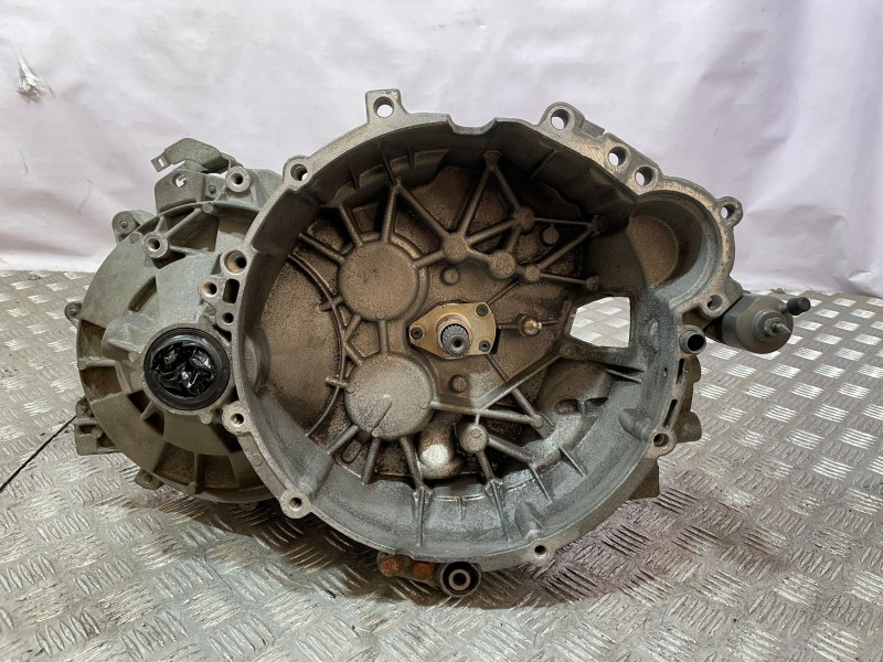 Recambio de caja cambios para volvo v70 familiar 2.4 / 2.5 (103kw / 106kw) referencia OEM IAM 1023705 1023705 1023705