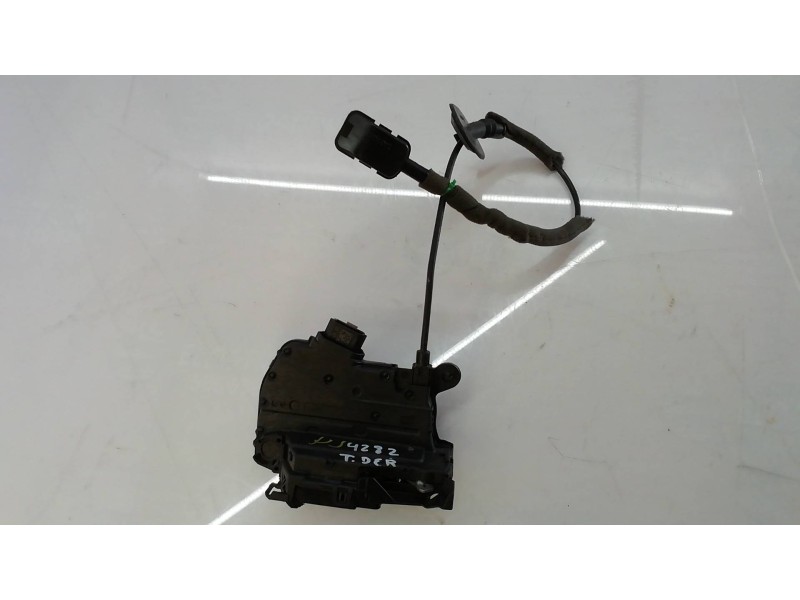 Recambio de cerradura puerta trasera derecha para opel insignia berlina cosmo referencia OEM IAM 805027072R 805027072 805027072