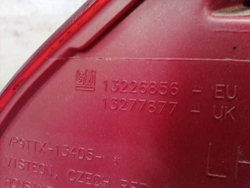 Recambio de piloto trasero izquierdo para opel insignia sports tourer cosmo referencia OEM IAM 13226856 13226856 13226856