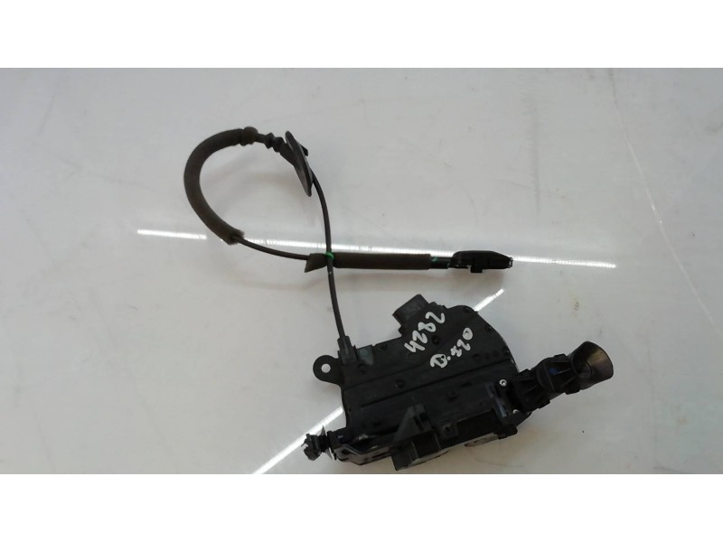 Recambio de cerradura puerta trasera izquierda para opel insignia berlina cosmo referencia OEM IAM 805031332R 805031332 80503133