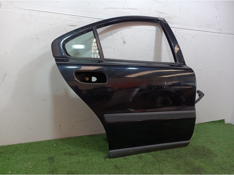 Recambio de puerta trasera derecha para volvo s60 berlina referencia OEM IAM 5PUERTAS 5 PUERTAS 5 PUERTAS