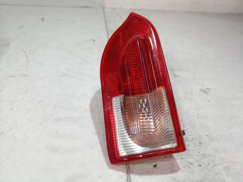 Recambio de piloto trasero izquierdo para opel insignia sports tourer cosmo referencia OEM IAM 13226854 13226854 13226854