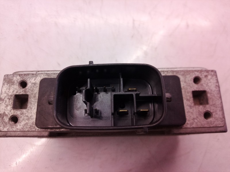 Recambio de modulo electronico para toyota yaris active referencia OEM IAM G92C052011 G92C052011 G92C052011