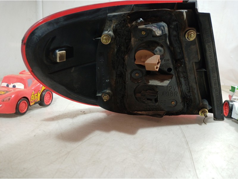 Recambio de piloto trasero derecho para nissan almera (n16/e) referencia OEM IAM A98R A98R A98 Recambio de piloto trasero derecho para nissan almera (n16/e) referencia OEM IAM A98R A98R A98