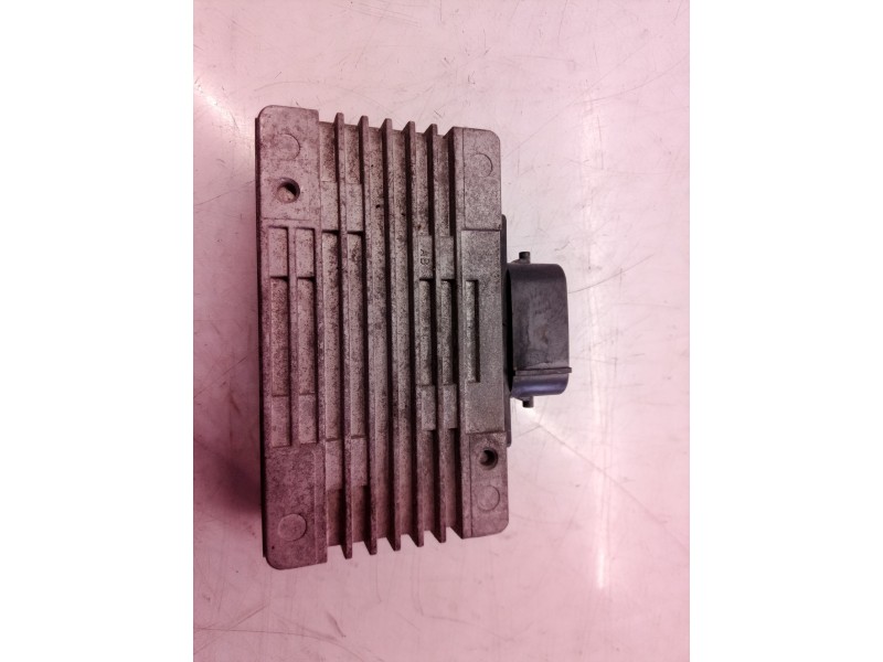 Recambio de modulo electronico para toyota yaris active referencia OEM IAM G92C052011 G92C052011 G92C052011