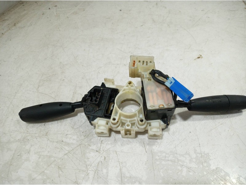 Recambio de mando multifuncion para nissan note (e11e) acenta referencia OEM IAM   