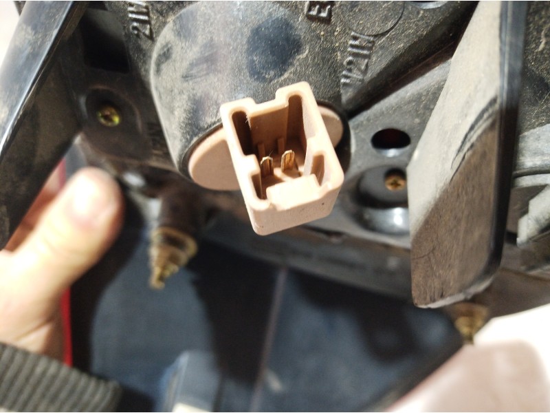 Recambio de piloto trasero derecho para nissan almera (n16/e) referencia OEM IAM A98R A98R A98 Recambio de piloto trasero derecho para nissan almera (n16/e) referencia OEM IAM A98R A98R A98