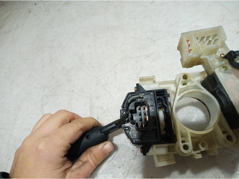 Recambio de mando multifuncion para nissan note (e11e) acenta referencia OEM IAM   