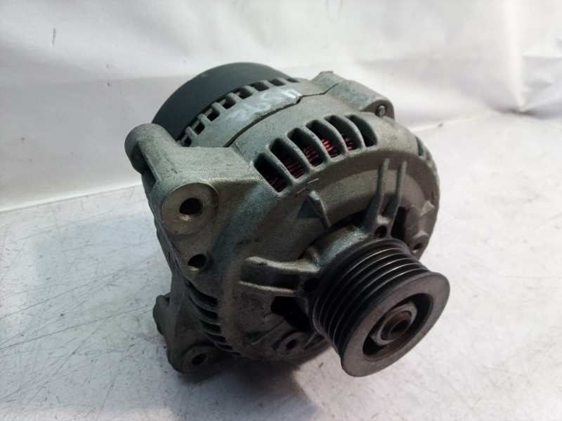 Recambio de alternador para volvo v70 familiar 2.4 / 2.5 (103kw / 106kw) referencia OEM IAM   