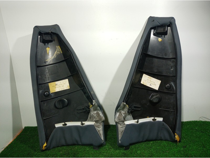 Recambio de moldura interior para bmw serie 1 berlina (e81/e87) 118d referencia OEM IAM 7118681 7118681 7118682