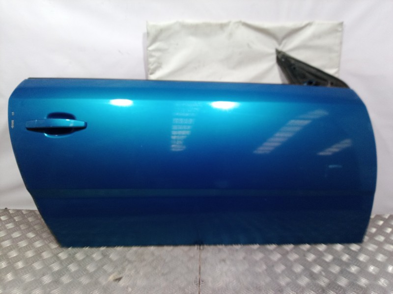 Recambio de puerta delantera derecha para opel tigra twin top edition referencia OEM IAM   