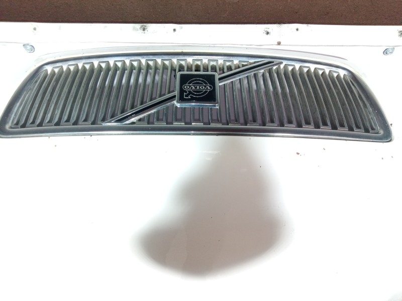 Recambio de capot para volvo v70 familiar 2.4 / 2.5 (103kw / 106kw) referencia OEM IAM 9483547  