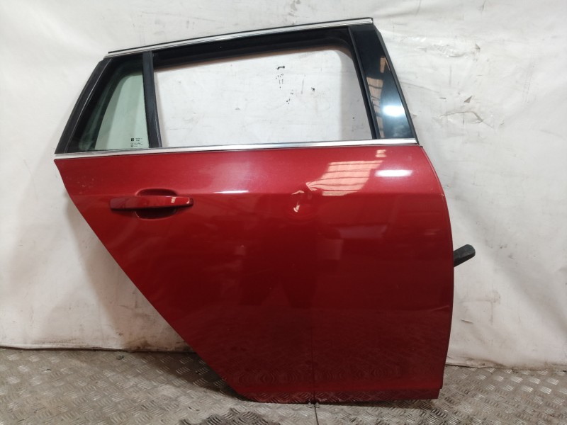 Recambio de puerta trasera derecha para opel insignia sports tourer cosmo referencia OEM IAM   