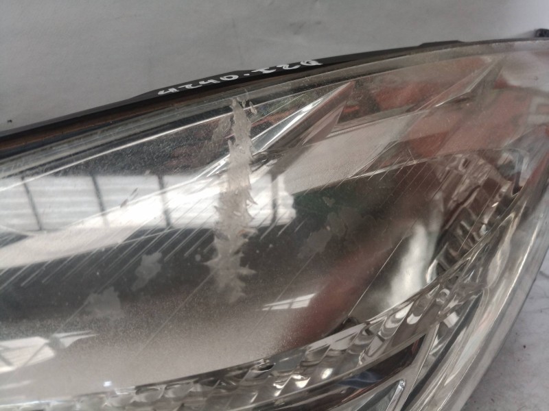 Recambio de faro izquierdo para opel insignia berlina cosmo referencia OEM IAM 168857 168857 168857