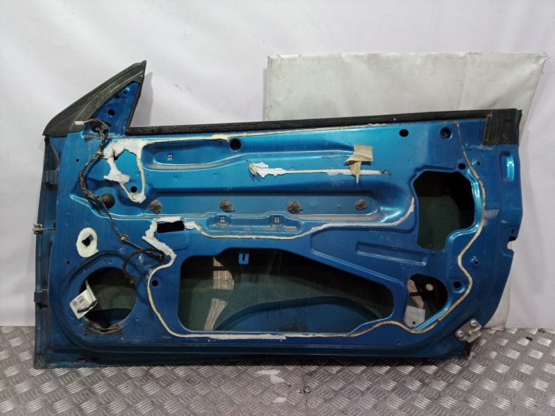 Recambio de puerta delantera derecha para opel tigra twin top edition referencia OEM IAM   