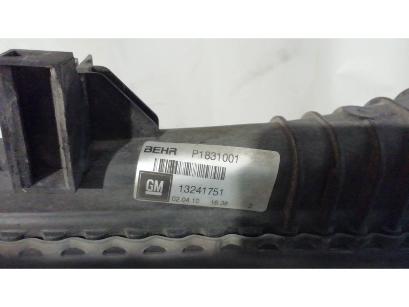 Recambio de intercooler para opel insignia berlina cosmo referencia OEM IAM P1831001 P1831001 13241751