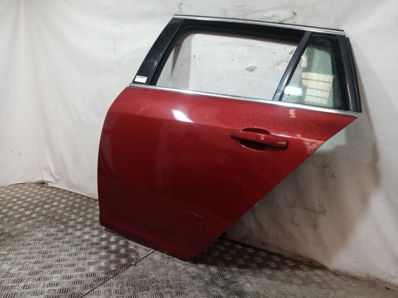 Recambio de puerta trasera izquierda para opel insignia sports tourer cosmo referencia OEM IAM   