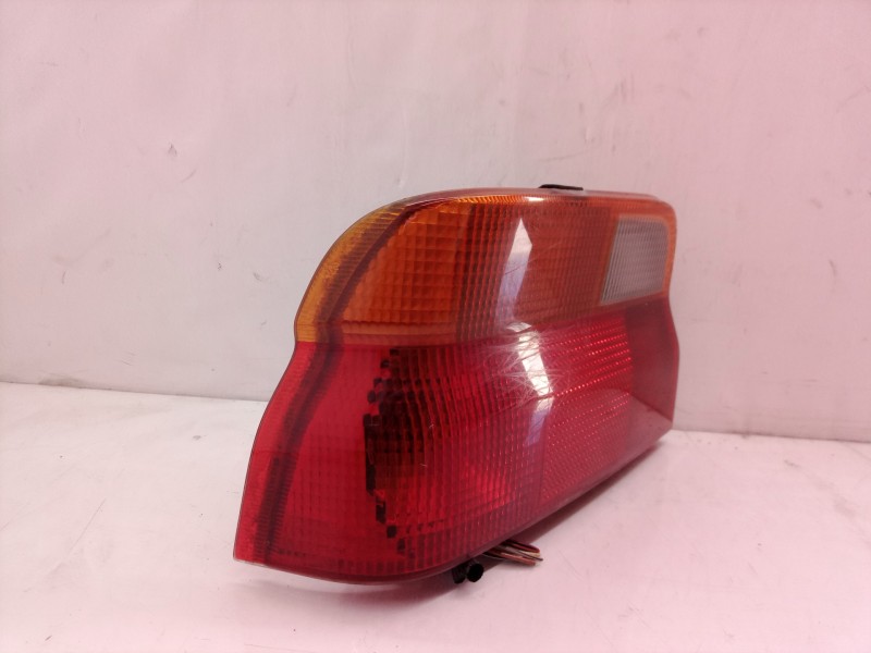 Recambio de piloto trasero izquierdo para ford escort berlina bravo referencia OEM IAM   