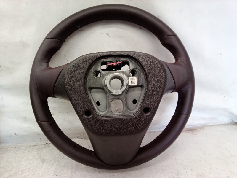 Recambio de volante para opel insignia sports tourer cosmo referencia OEM IAM 13316548 13316548 13316548