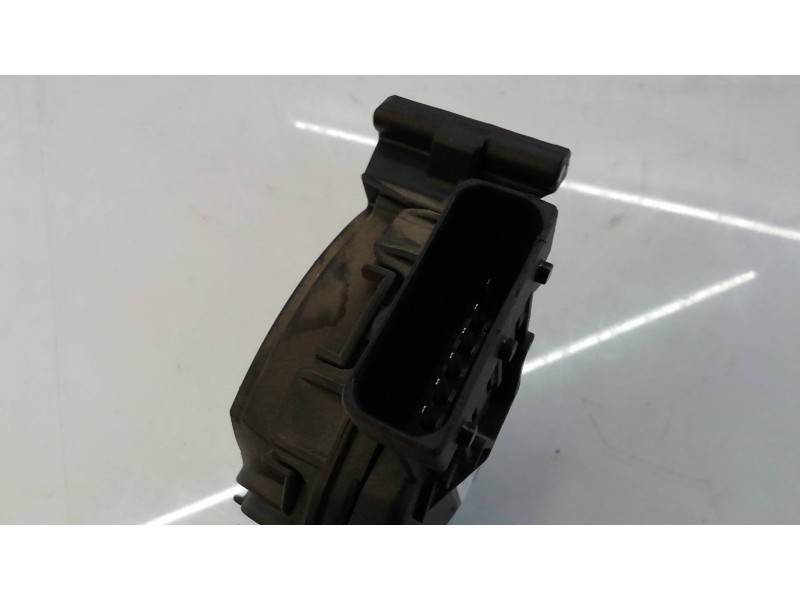 Recambio de pedal acelerador para opel insignia berlina cosmo referencia OEM IAM 132373526PV00976500 6PV00976500 6PV00976500