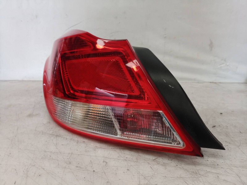 Recambio de piloto trasero izquierdo para opel insignia berlina cosmo referencia OEM IAM 168372 168372 168372