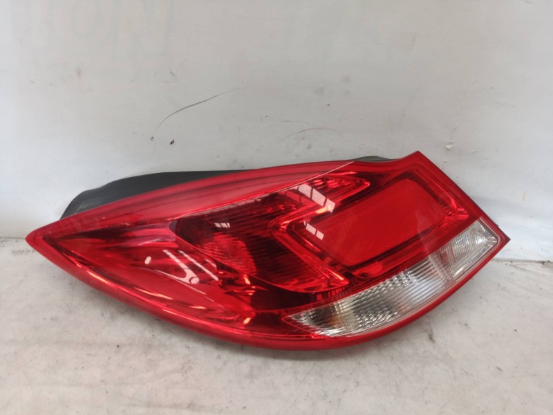 Recambio de piloto trasero izquierdo para opel insignia berlina cosmo referencia OEM IAM 168372 168372 168372