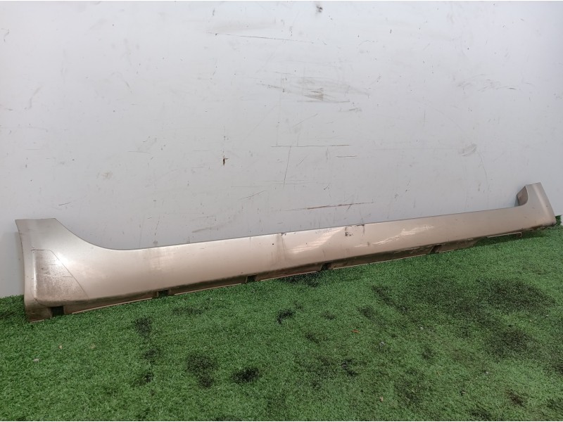 Recambio de faldon lateral para nissan primera berlina (p12) acenta referencia OEM IAM   