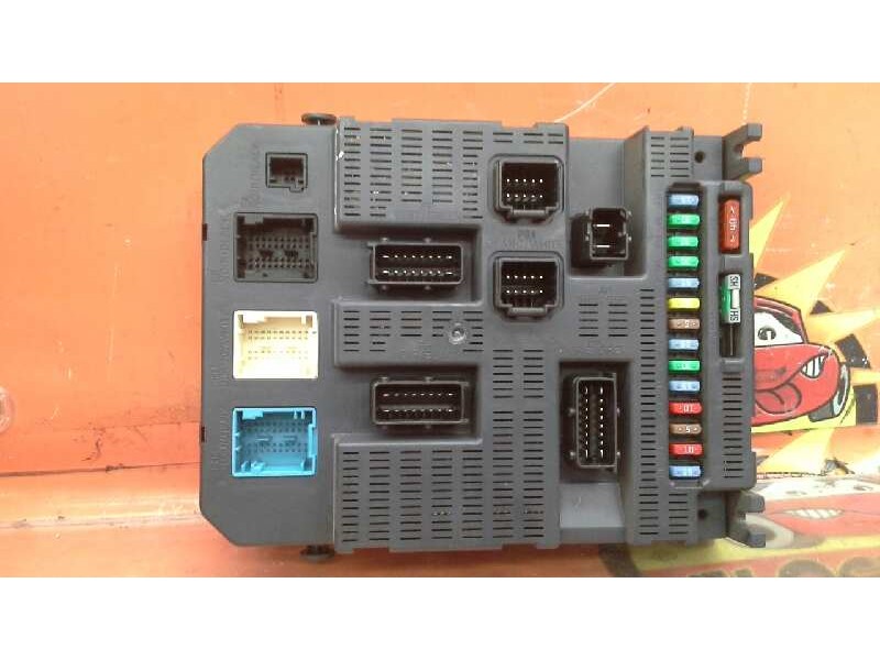 Recambio de caja reles / fusibles para peugeot 308 confort referencia OEM IAM 9663798180 2285077061107 0042298071107